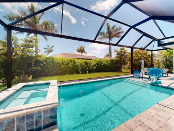 Luxury Island Retreat in Marco Island with Pool & SPA - Perfect Getaway
